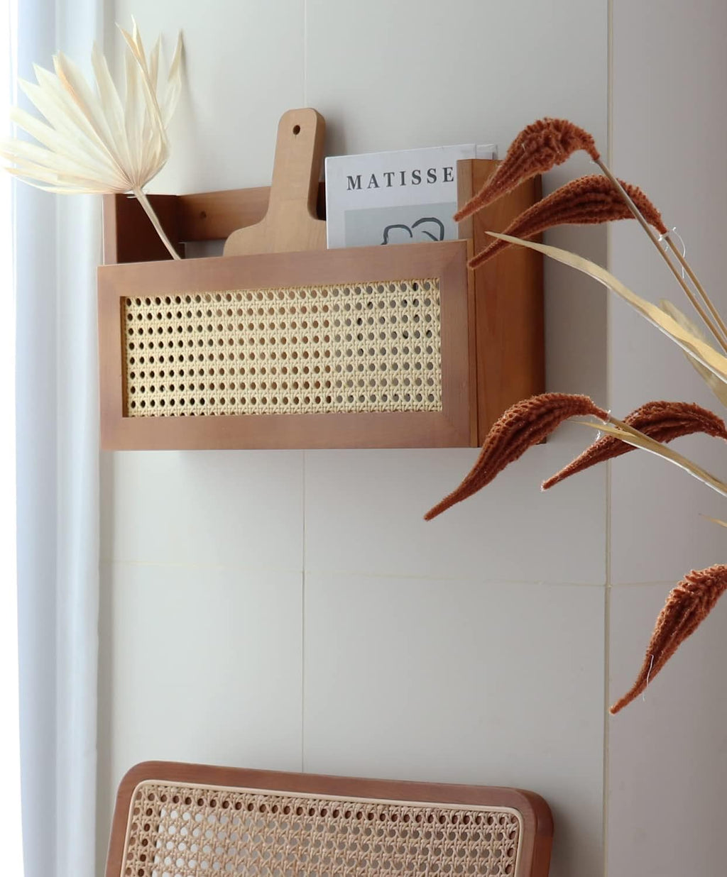 FIRADE Wall Wood Magazine Rack with PE Rattan Grid, Brown V4577