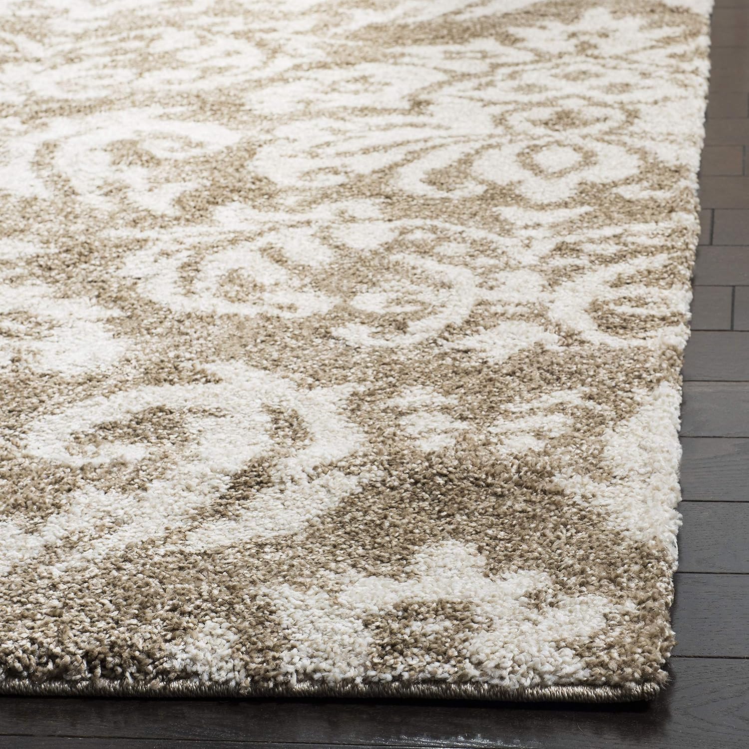 SAFAVIEH Florida Shag Collection Area Rug 6' x 9' Beige & Cream Damask Design O293