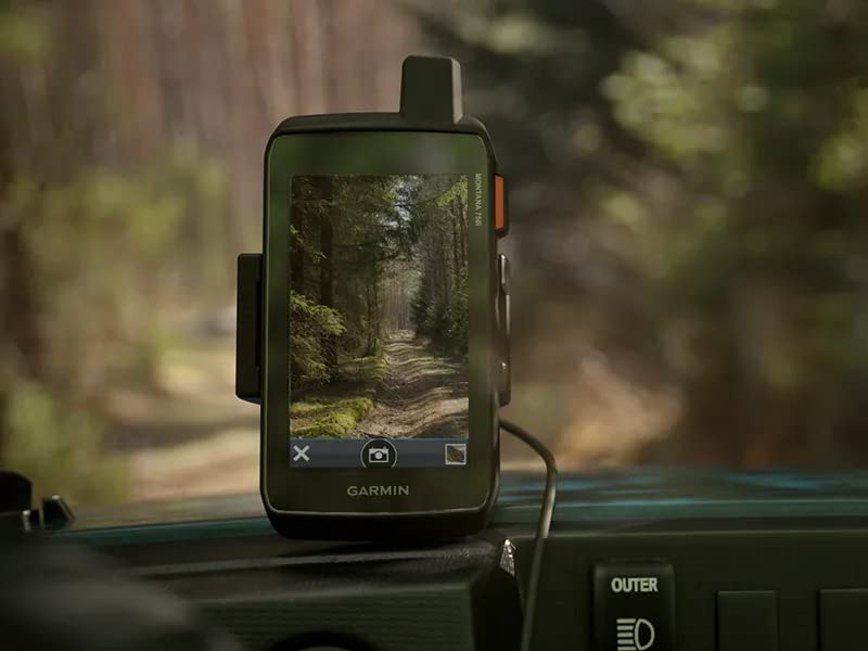 Garmin Montana 750i Rugged GPS Handheld with inReach Technology and 8-megapixel Camera V670