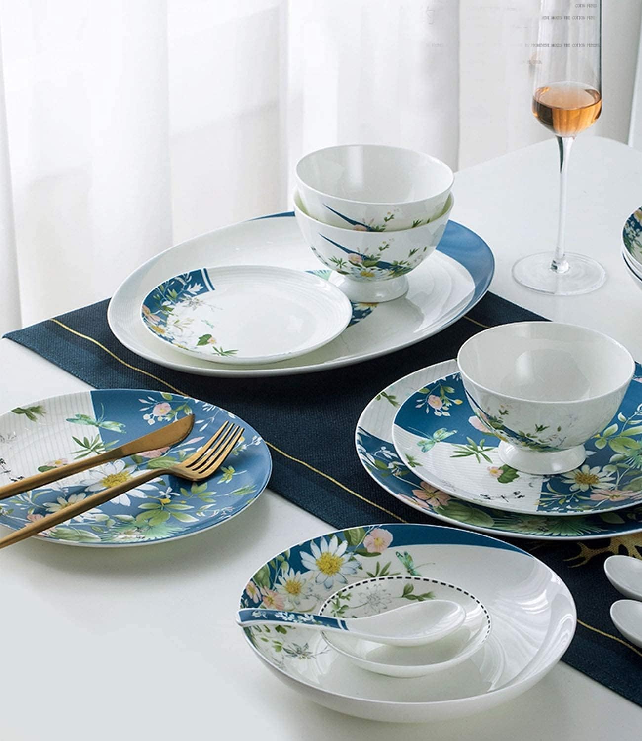 Luxury 56-Piece Ceramic Bone China Dinnerware Set for 10 V68238
