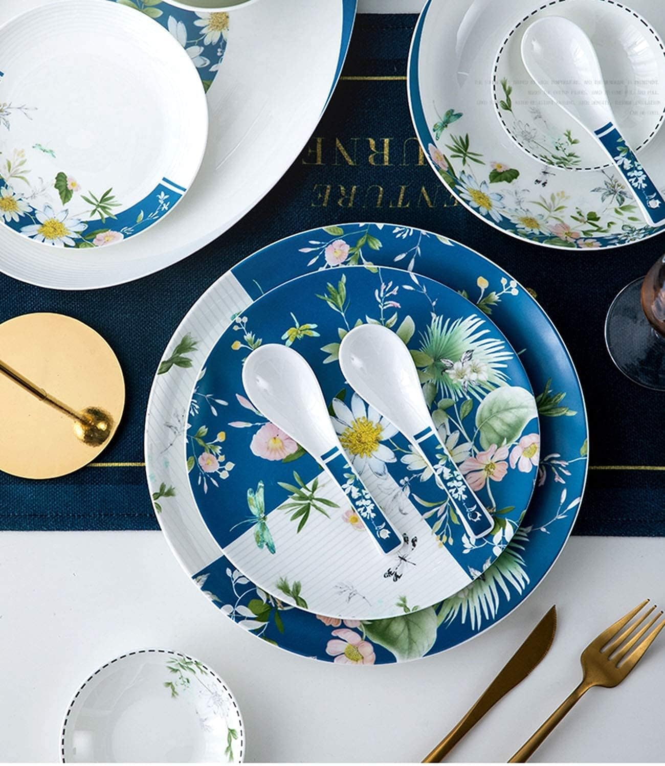 Luxury 56-Piece Ceramic Bone China Dinnerware Set for 10 V68238