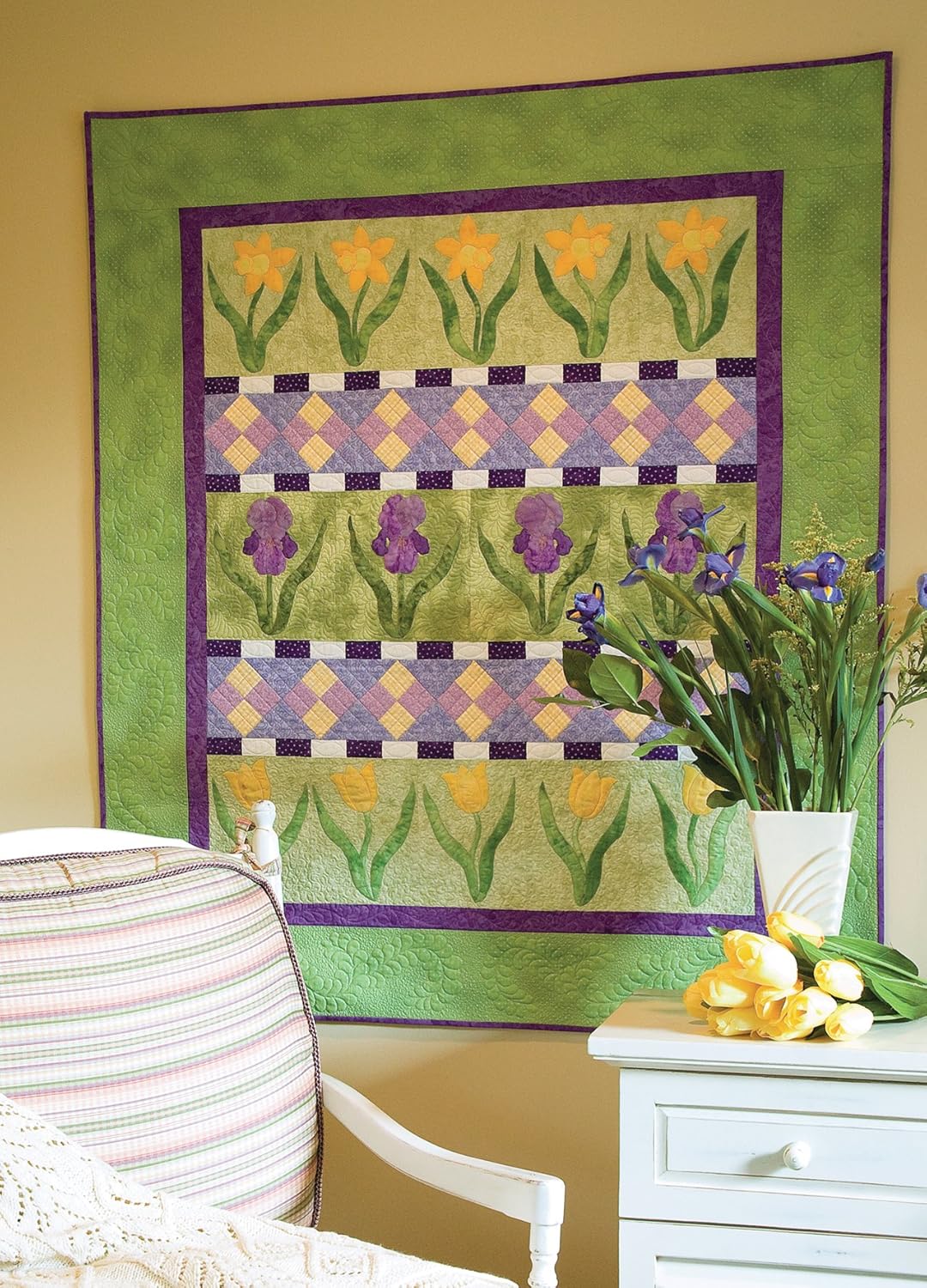 McCall's Quilting Wall Quilts Easy Patterns for Year-Round Decorating P754542