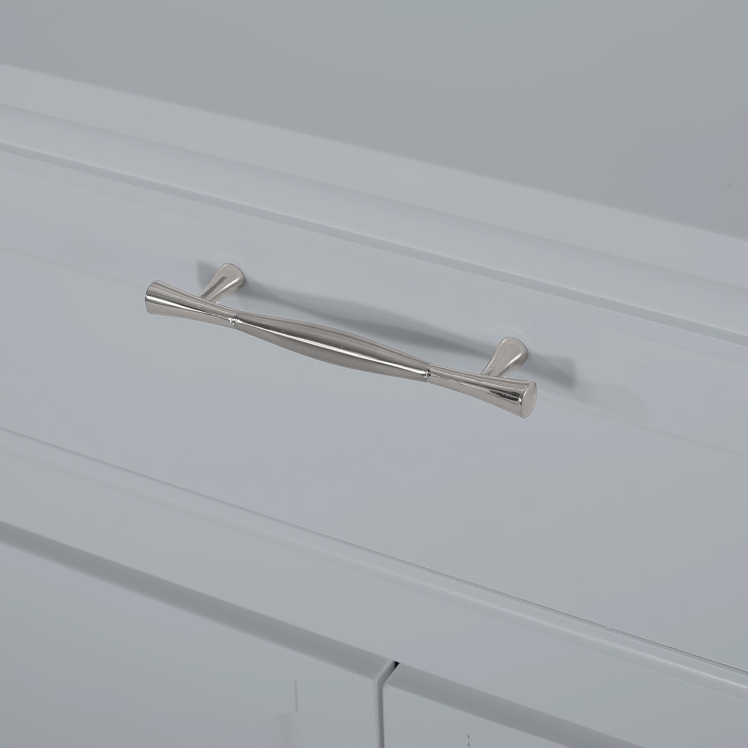 Wooden Bathroom Floor Cabinet with Drawer and Adjustable Shelf Z8140