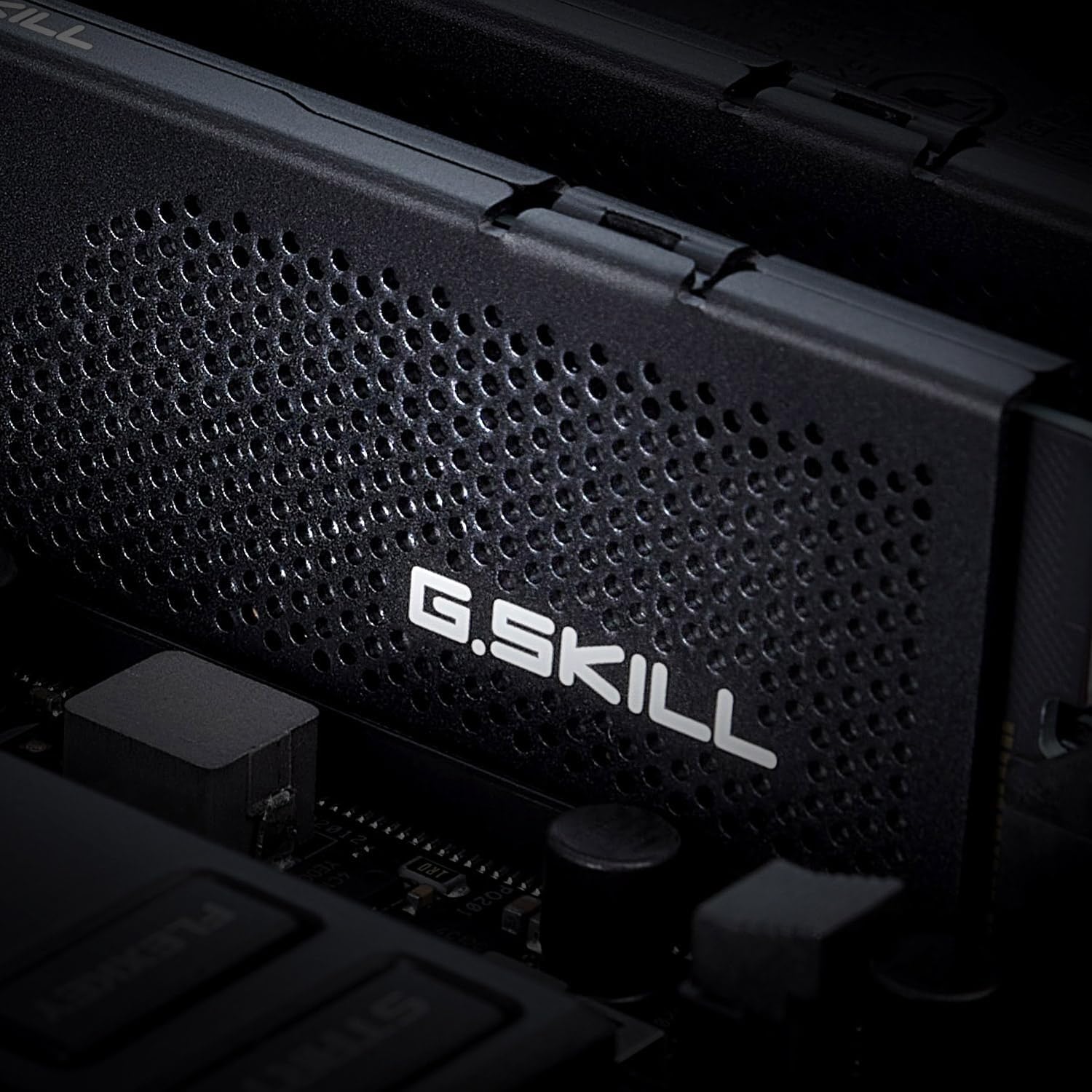 G.SKILL Ripjaws S5 DDR5 RAM 32GB (2x16GB) 6000MT/s CL36 Desktop Memory UDIMM - Matte Black I574926